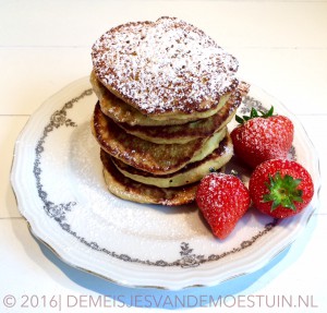 zuivelvrije pannenkoekjes van banaan en amandelmeel