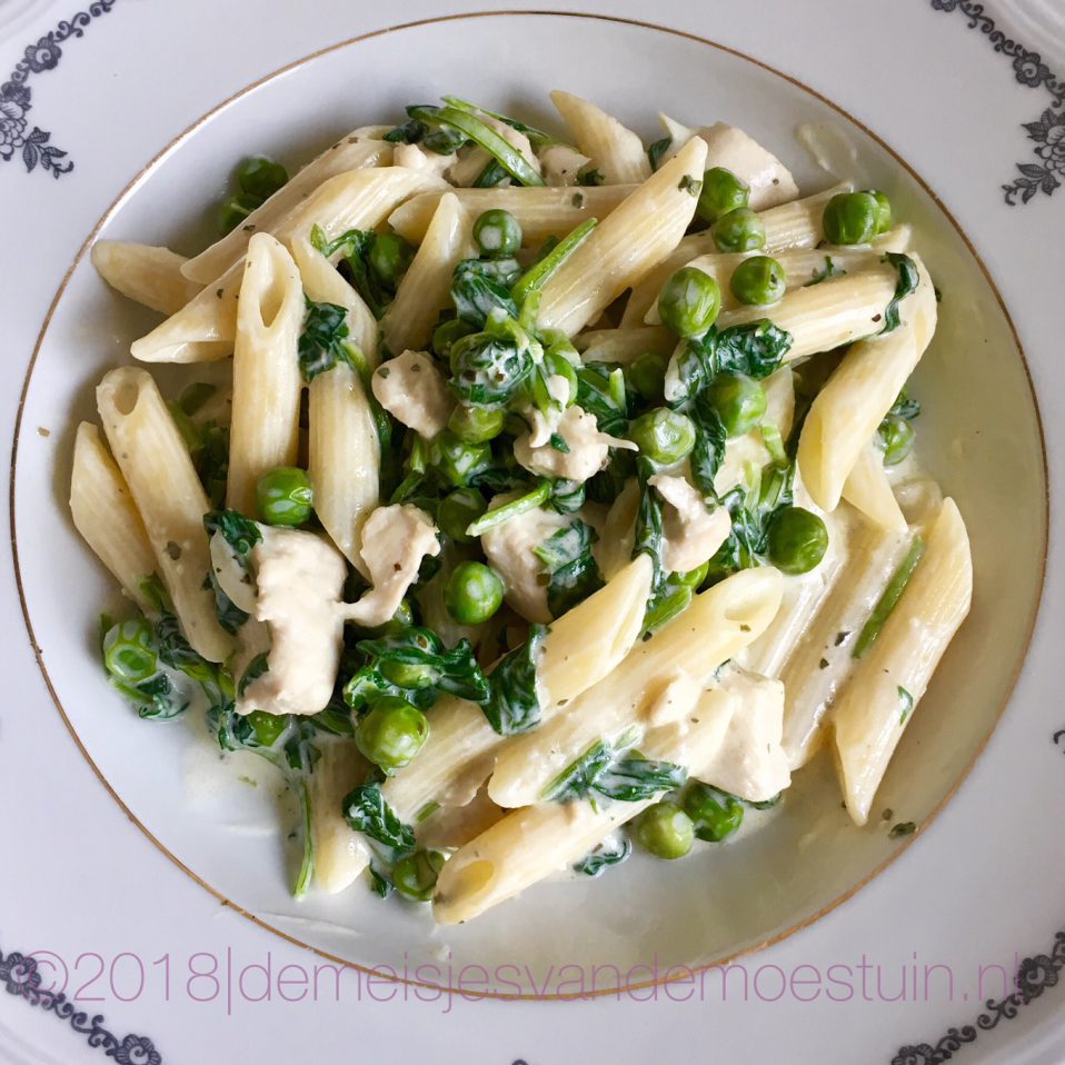 lente pasta met raapsteeltjes en doperwten