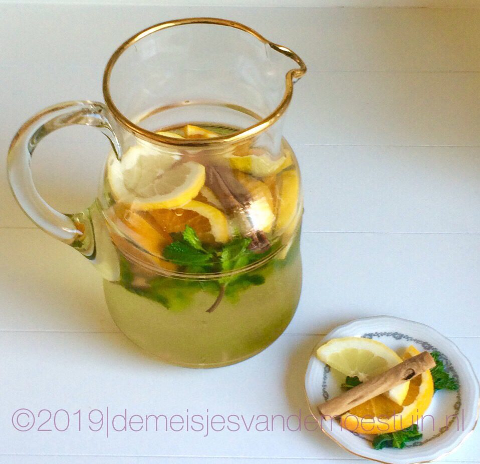 De favorieten van de Meisjes: witte sangria
